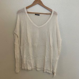White Brandy Melville knit v-neck sweater